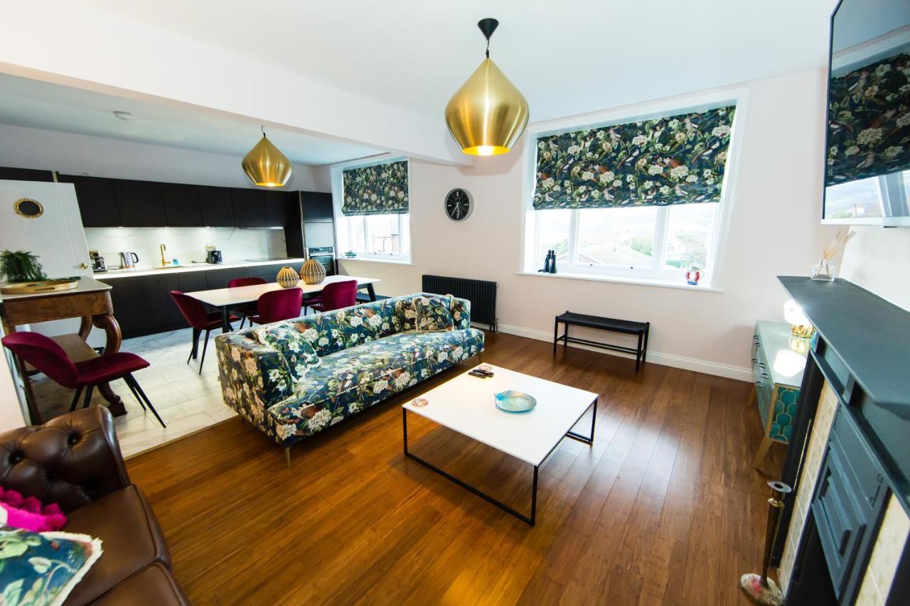 Rounton Villa By Maison Parfaite - Hot Tub - Sea Views - Parking Робин-Худс-Бей Экстерьер фото